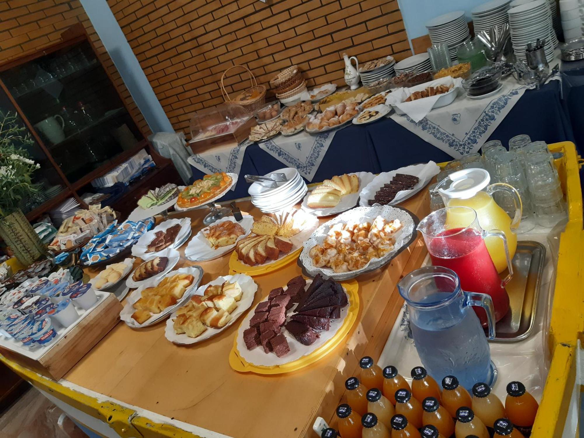 Hotel Bellevue تْشيزيناتيكو المظهر الخارجي الصورة