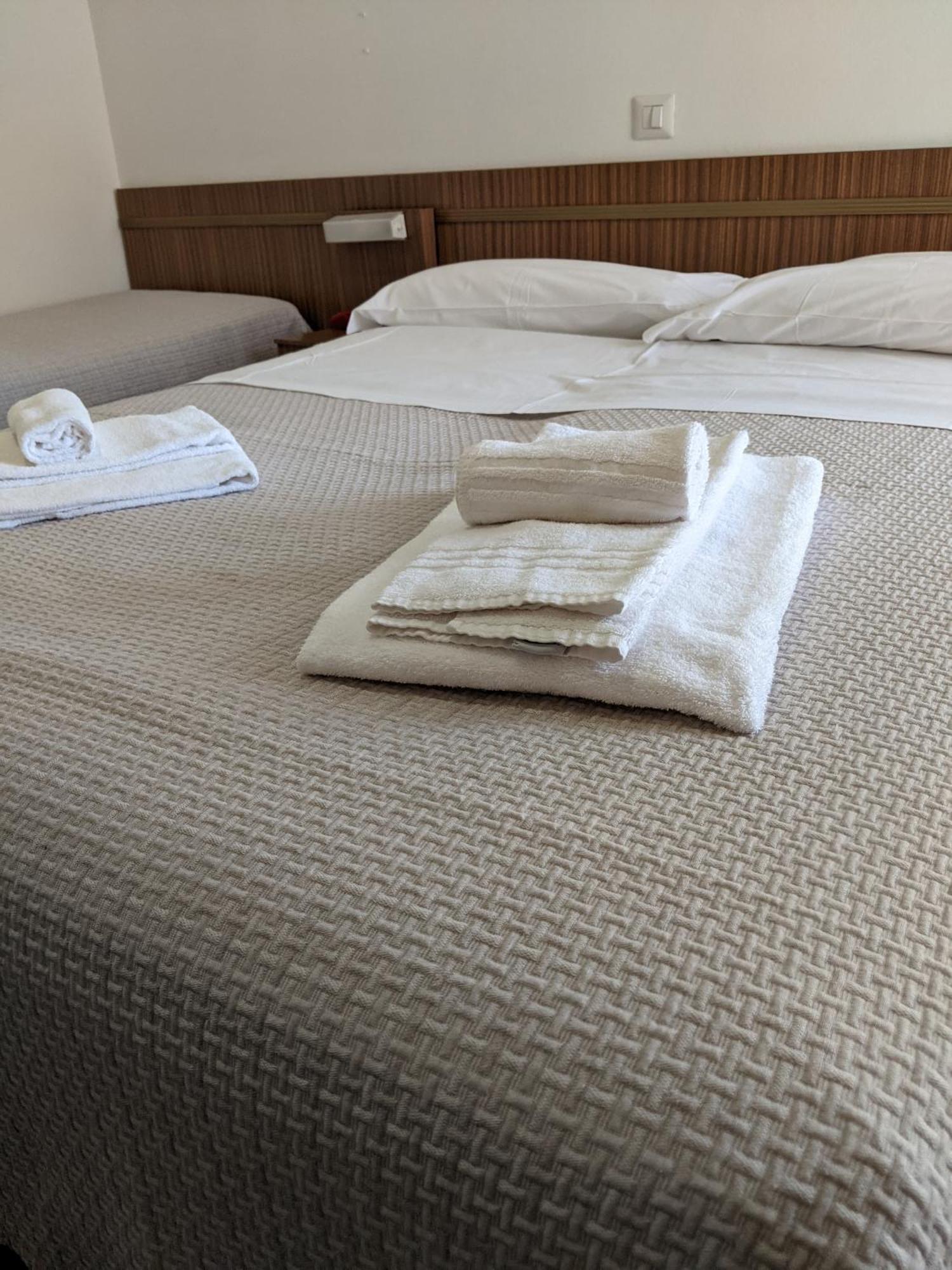 Hotel Bellevue تْشيزيناتيكو المظهر الخارجي الصورة