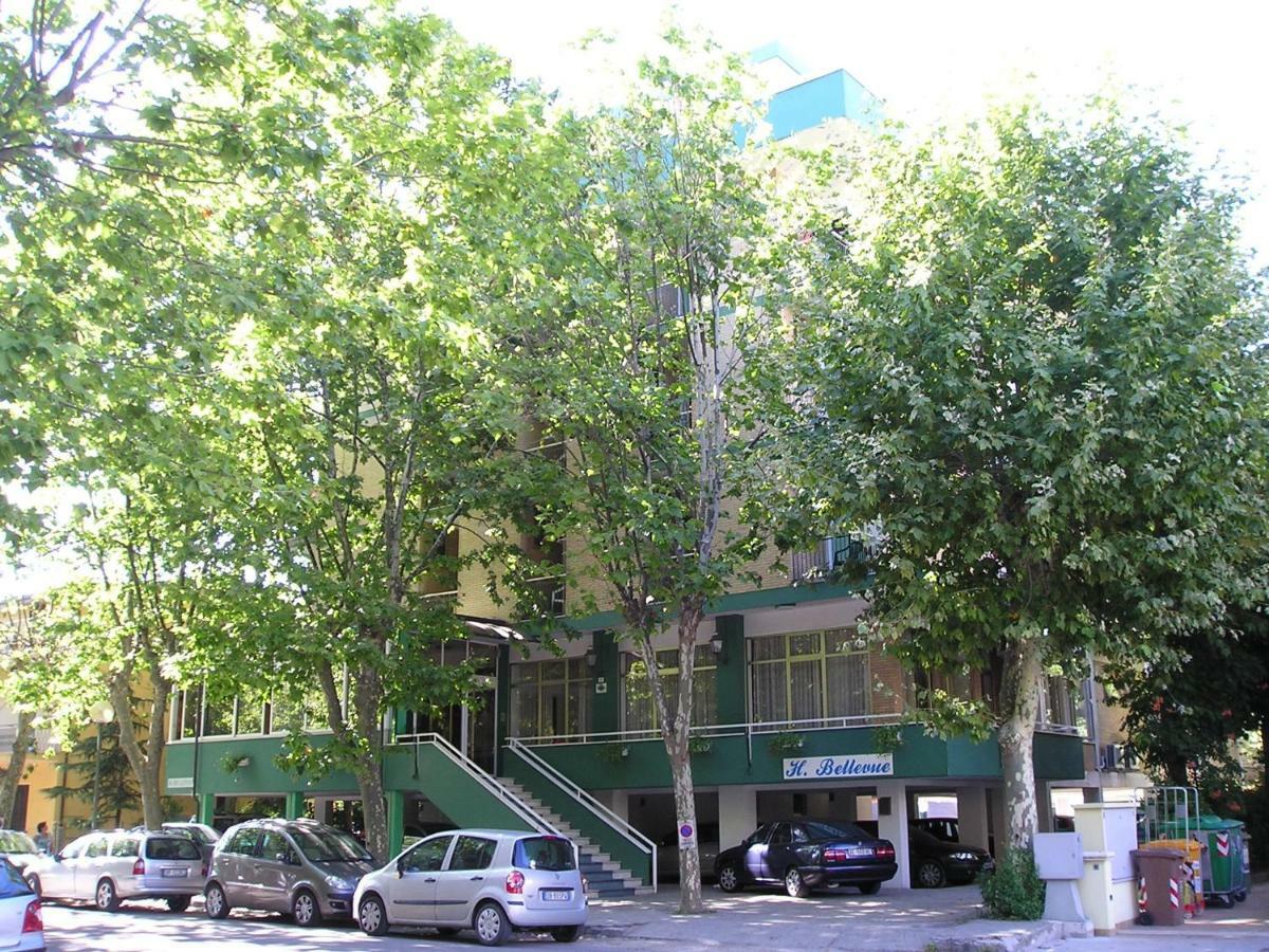 Hotel Bellevue تْشيزيناتيكو المظهر الخارجي الصورة